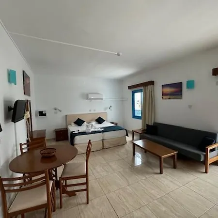 Aparthotel Kefalonitis Paphos